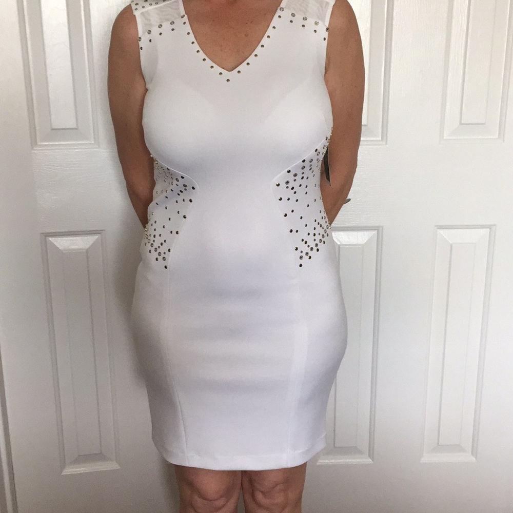 Dress - Picture 3 of 5